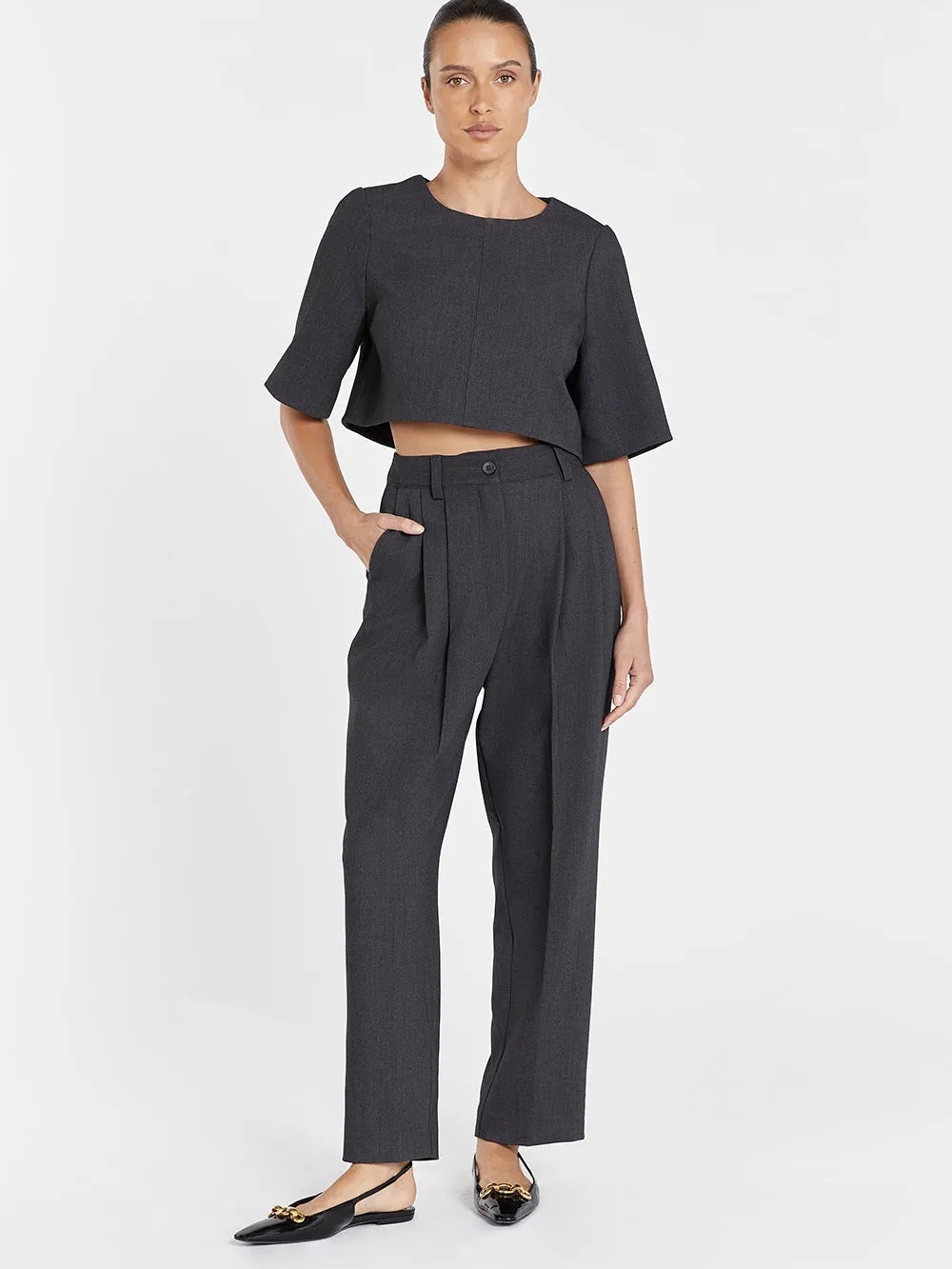 New DISSH Carey Charcoal Tapered Pant NWT Business Casual Women’s Size 4